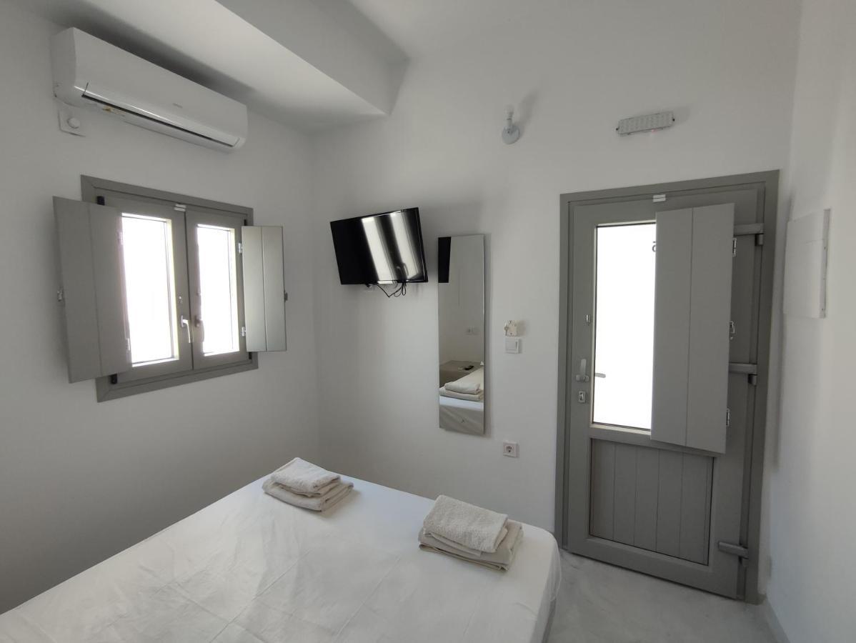 V D Fira Rooms Esterno foto